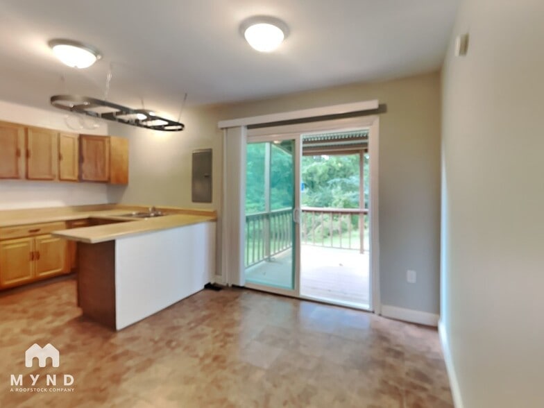 Building Photo - 2225 Lisa Ann Dr