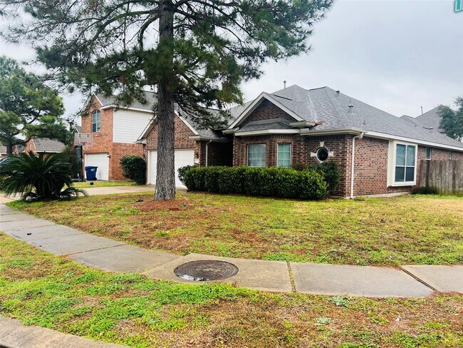 Building Photo - 18215 Linden Forest Ln