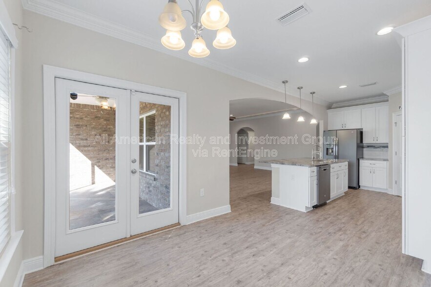 Building Photo - 242 Cecelia Dr NW