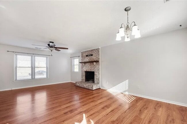 Building Photo - 6295 Banshire Dr