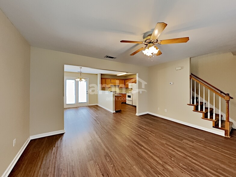 Building Photo - 1137 Benton Mason Dr
