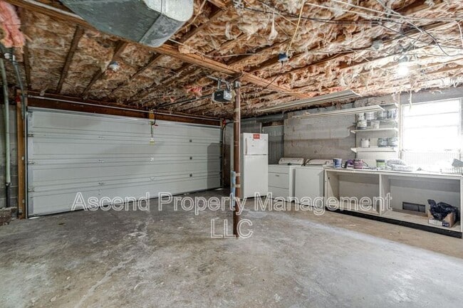 Building Photo - 9158 Westminister Cir Dr