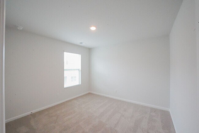 Building Photo - Available Soon!