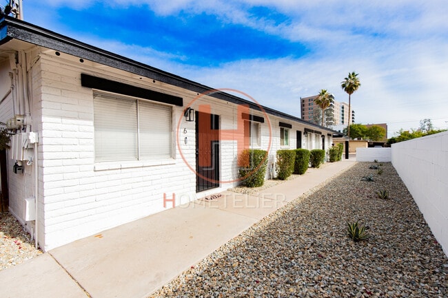 Building Photo - 2812 N 17th Pl