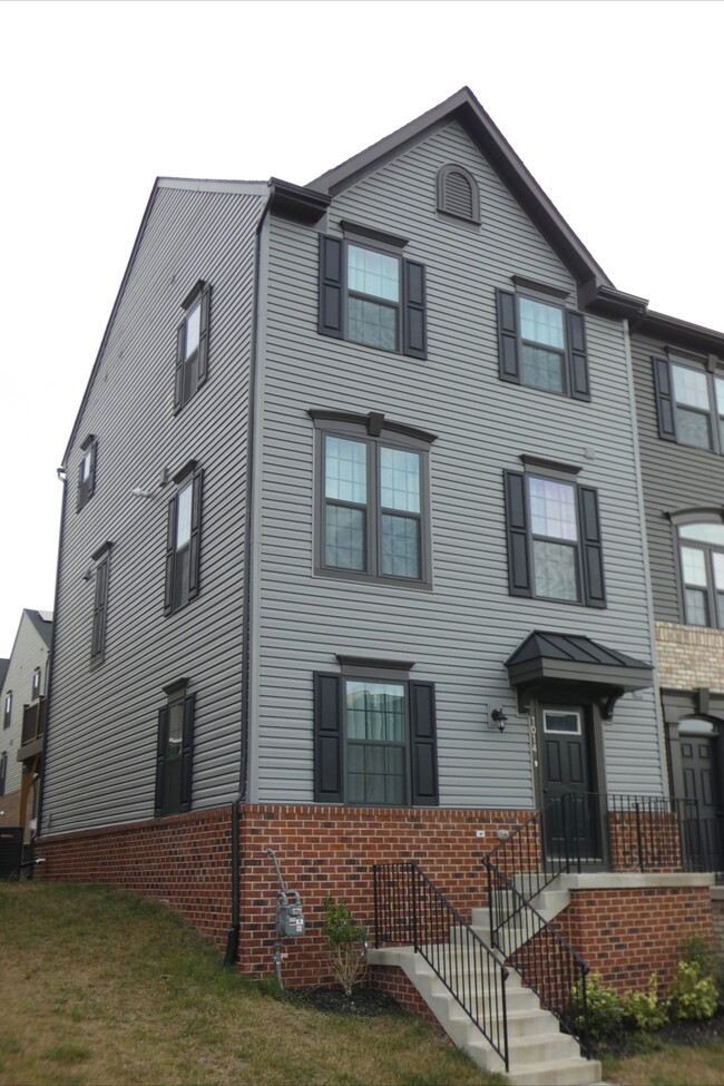 Building Photo - 1014 Trestle Dr