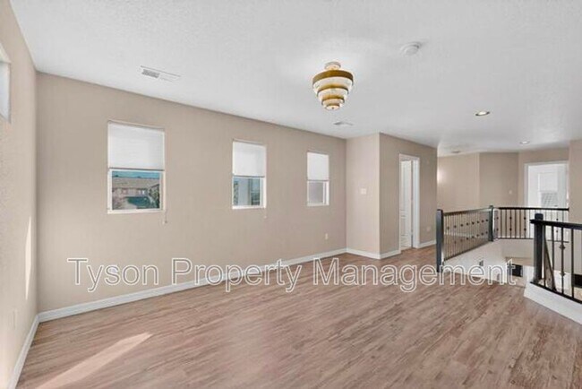 Building Photo - 8523 Waterford Pl NE