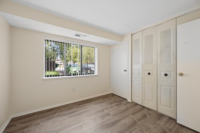 Building Photo - 501 Heather Ridge Dr