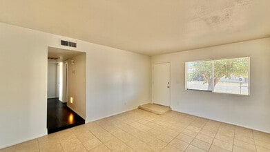 Building Photo - 12602 N 21st Ave