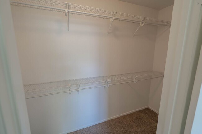 Building Photo - Beautiful 3-Bedroom Corner-Lot Condo in the Palisades of Stevenson Ranch!