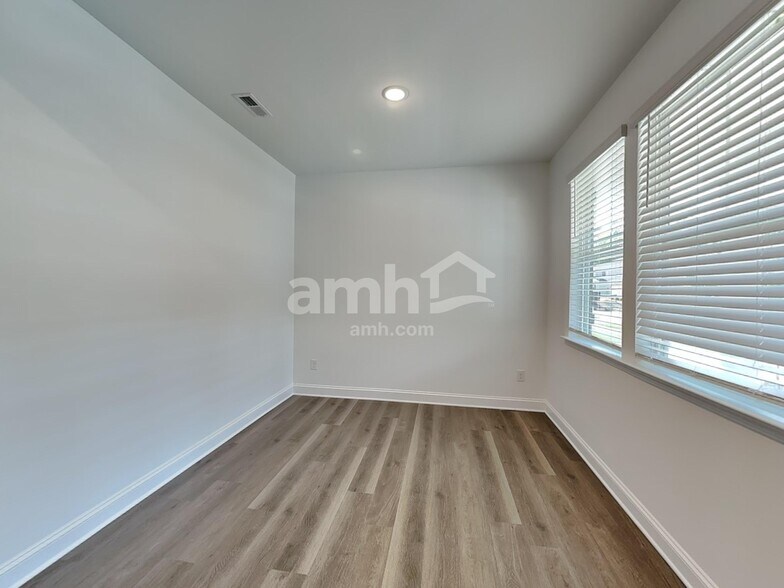 Building Photo - 3530 Jefferson Cor Ln