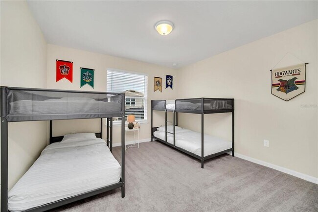 Building Photo - 7196 Oakmoss Loop