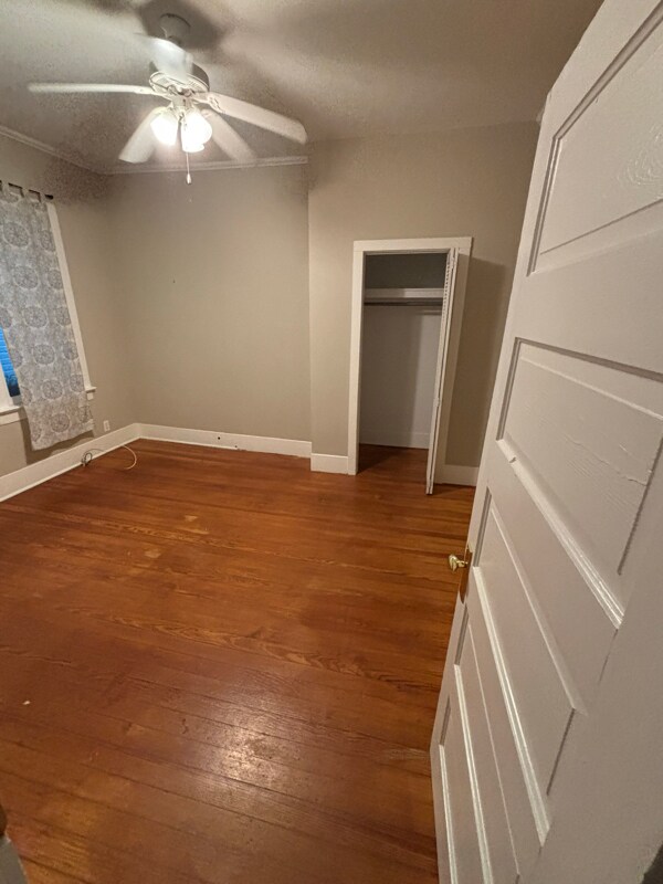 Building Photo - 2148 Tulip St