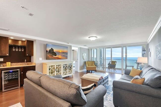 Building Photo - 840 Ocean Dr