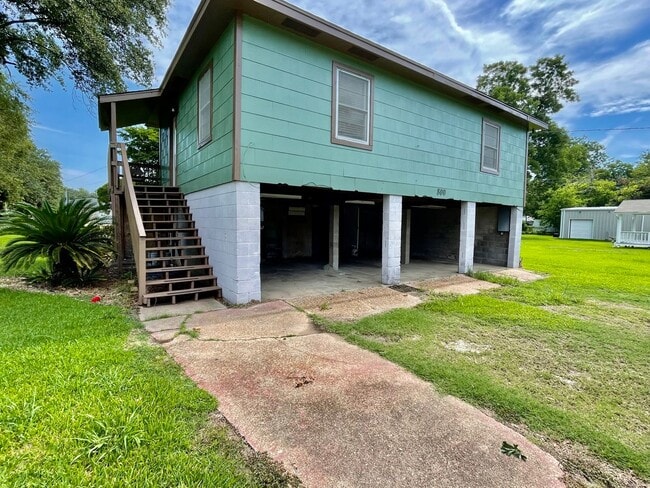 Building Photo - 800 Grigsby Ave