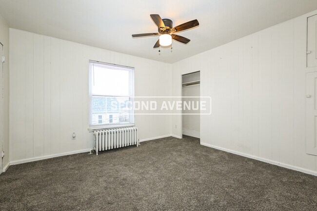 Building Photo - 625 Vine ST