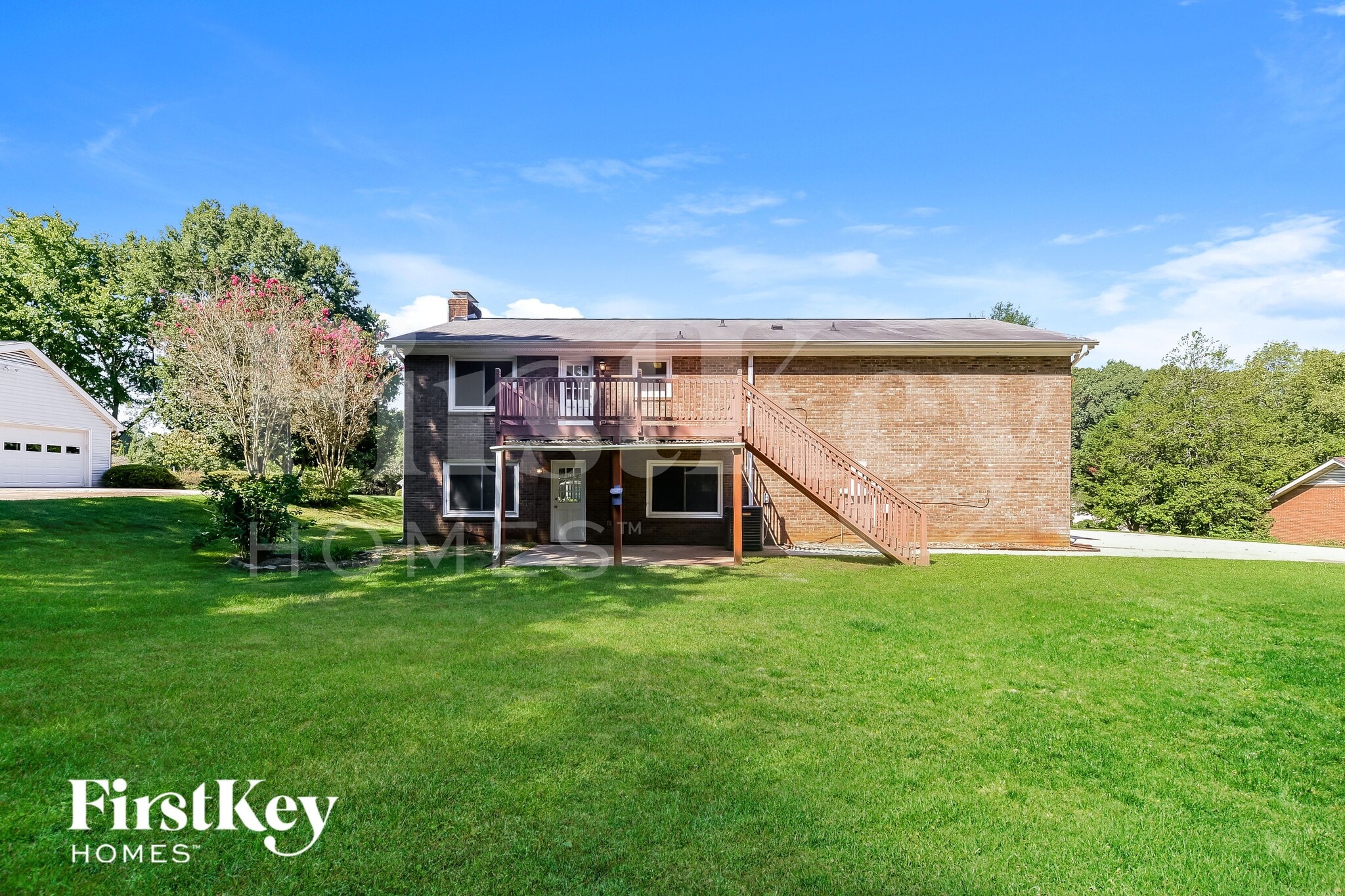 Building Photo - 1045 High Ridge Rd
