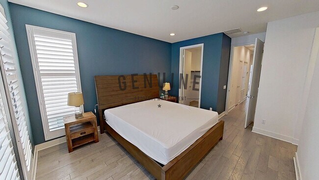 Building Photo - Beautifully Furnished 3Bd 3.5Ba Condo in Costa Mesa