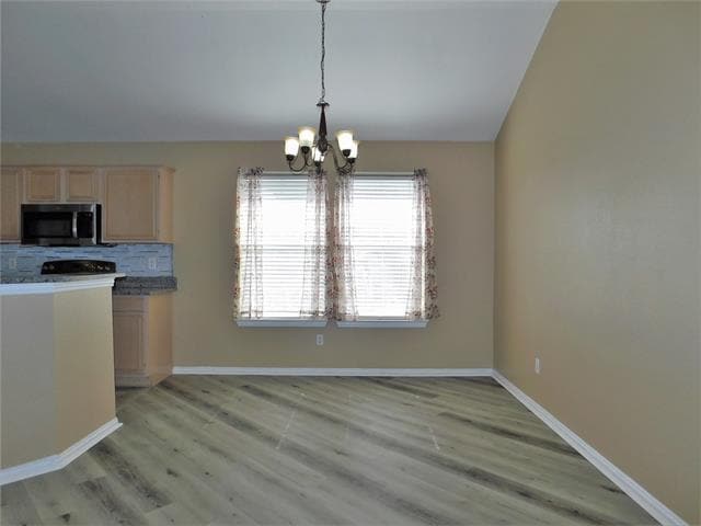 Building Photo - 1079 Port Boliver Dr
