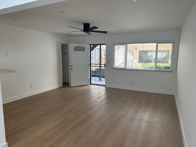 Building Photo - 1221 Amethyst St