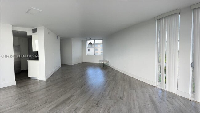 Building Photo - 6921 Environ Blvd