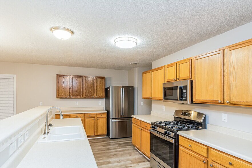 Building Photo - 6056 Ricker Rd