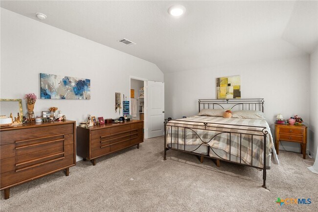 Building Photo - 1444 Acorn Wood
