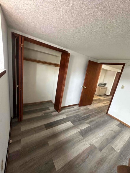 Building Photo - 2206 6th St