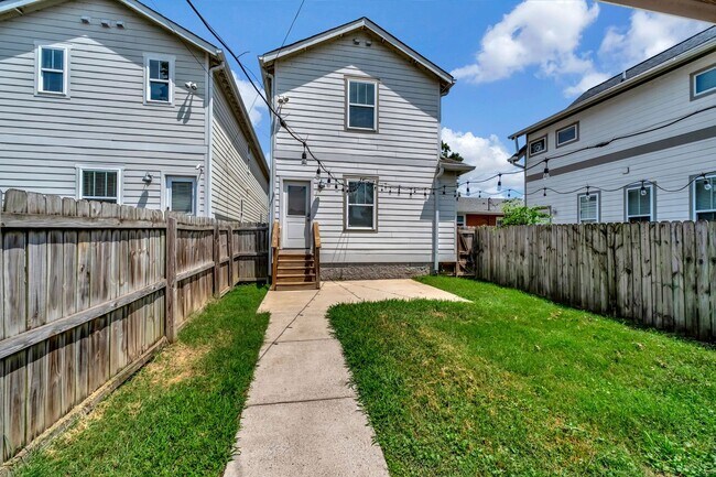 Building Photo - Charming 3-Bedroom Home in the Heart of The Nations