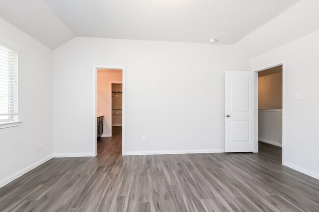 Building Photo - 3619 Spy Glass Hill Dr