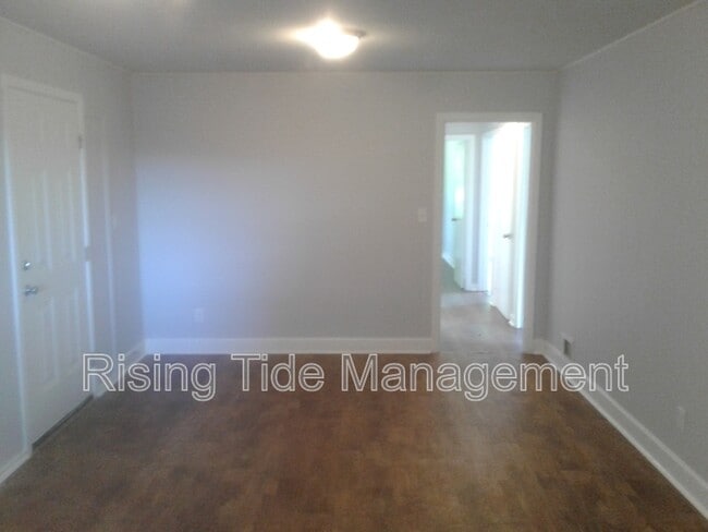 Building Photo - 2817 3rd St NW