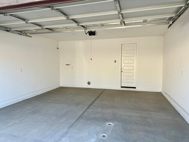 Building Photo - Amazing NEWER Lennar home in Hawes Crossing