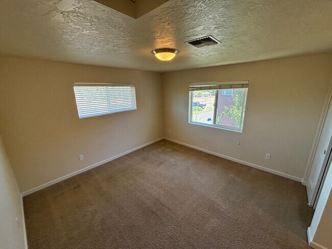 Building Photo - c792