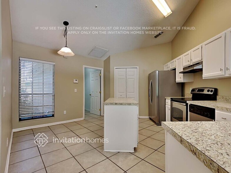 Building Photo - 8182 Rocky Creek Dr
