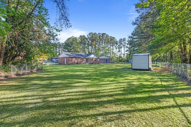 Building Photo - Affordable Single Family Home in Jacksonville