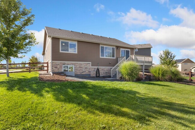 Building Photo - 1810 Covered Bridge Pkwy