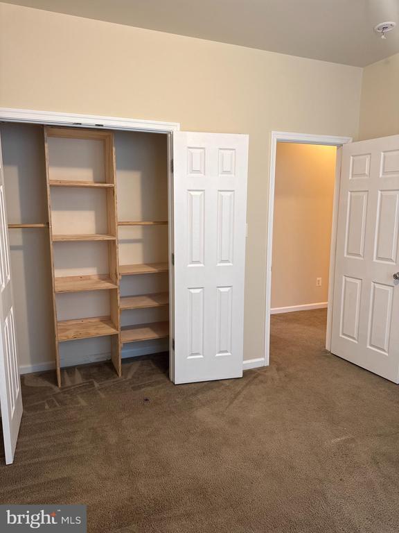 Building Photo - 6518 60th Ave