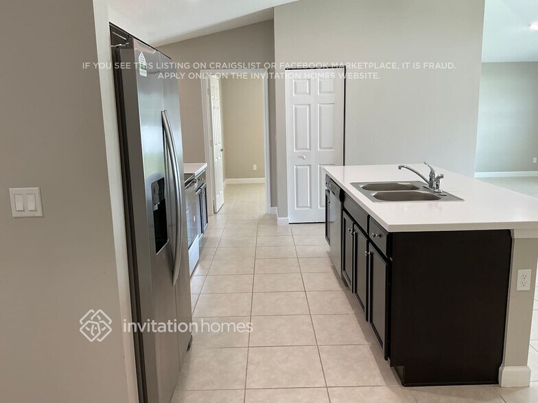 Building Photo - 1306 Mariner Ave SE