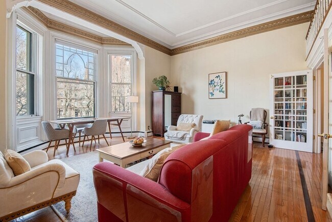 Building Photo - 64 Commonwealth Ave