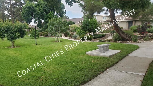 Building Photo - 1696 Carmel Cir E