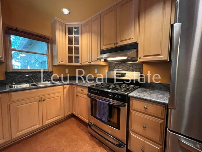 Building Photo - 6030 19th Ave