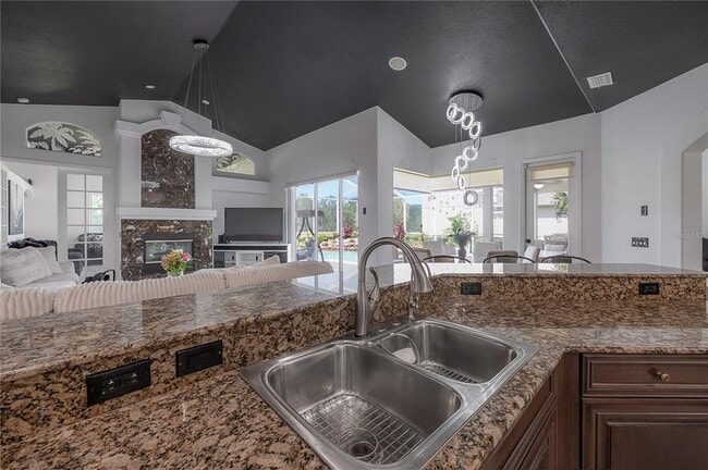 Building Photo - 27528 Water Ash Dr