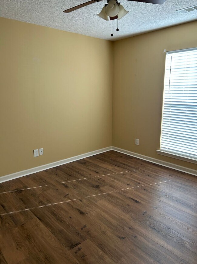 Building Photo - Berwick Area