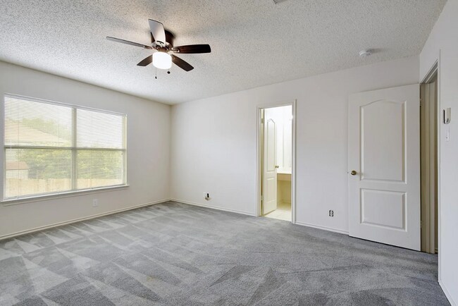 Building Photo - Beautiful 3-Bedroom Home in Northeast San Antonio