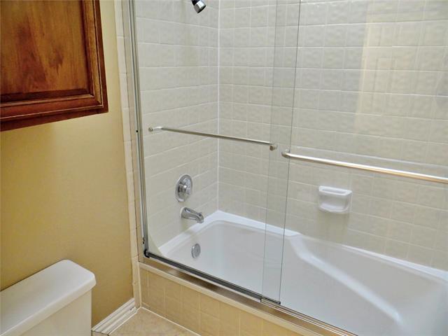 Building Photo - 517 Ranch Trail