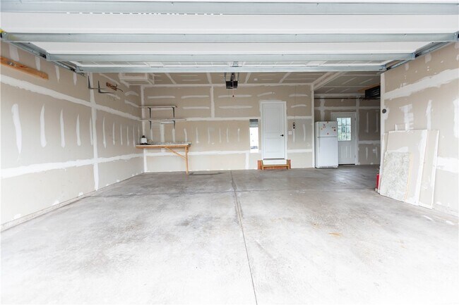 Building Photo - 357 Anna Cir