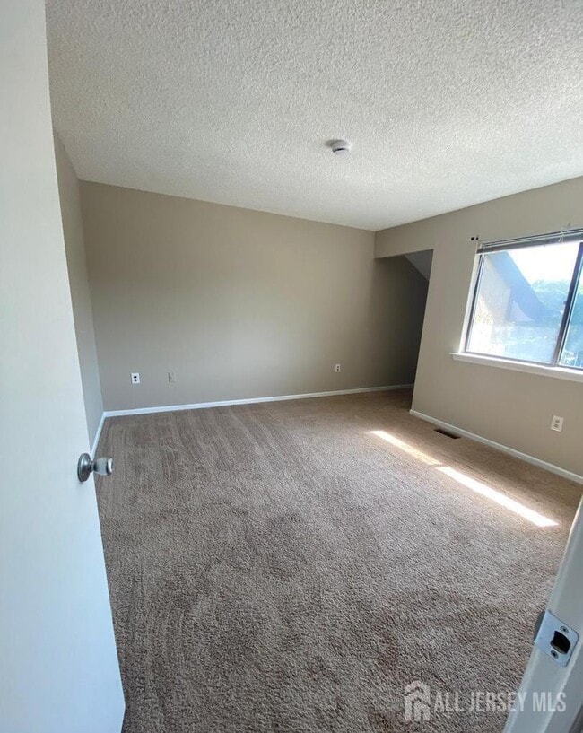 Building Photo - 254 Hampshire Dr