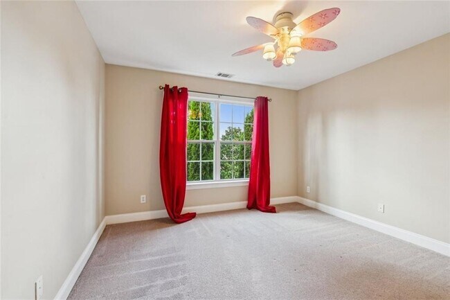 Building Photo - 410 After Glow Smt