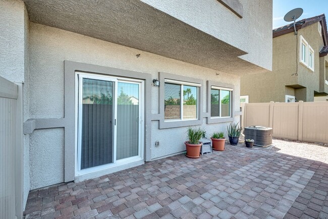 Building Photo - Modern Two-Story Townhome with Community A...