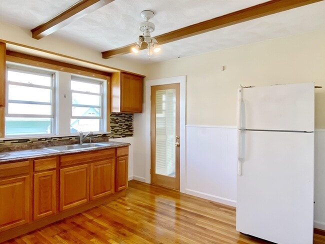 Building Photo - 9 Cresthill Rd