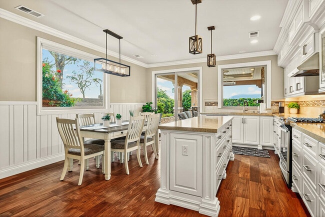 Building Photo - 81543 Avenida Celaya